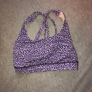 Lululemon sports bra